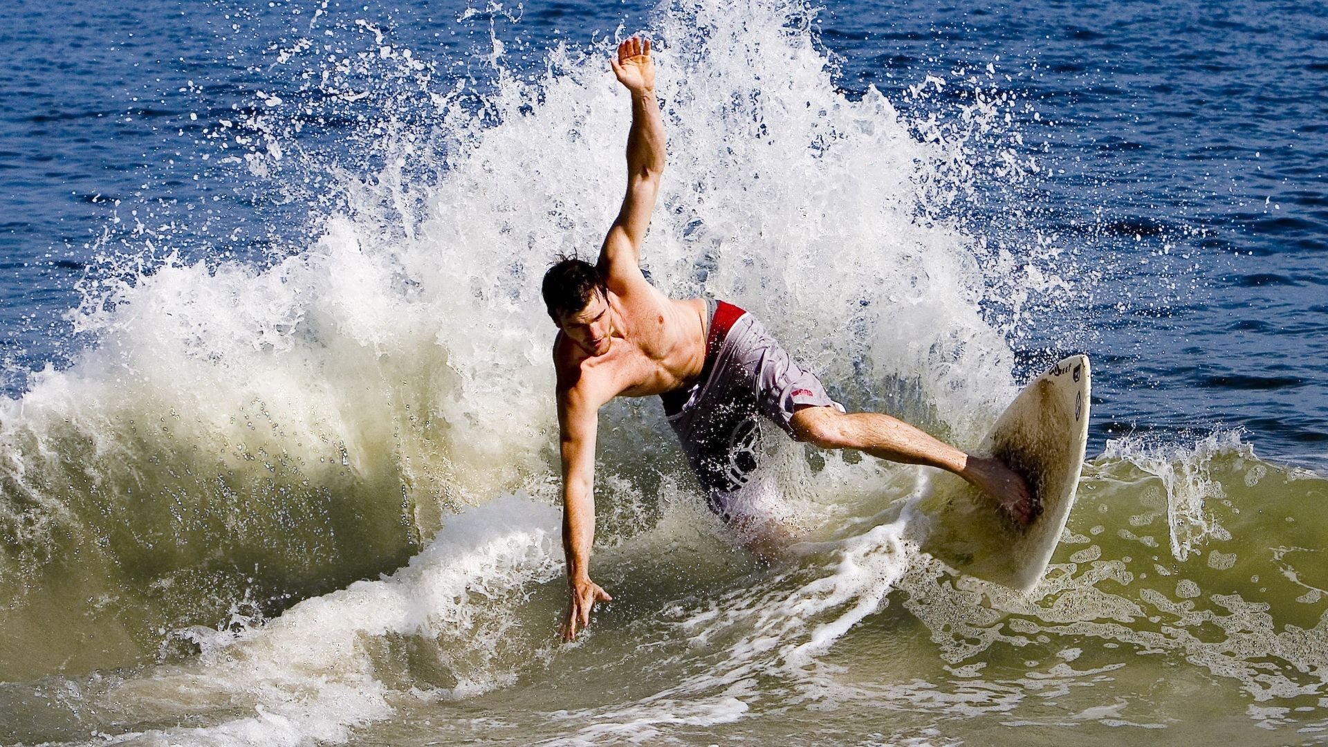天博官网-Doinb连续二十场比赛得分超过败北，美国队挑战极限！